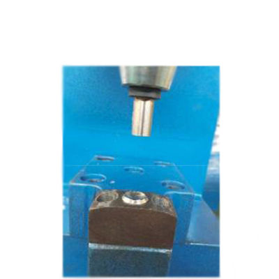 Manual Orbital Hollow Cookware Riveting Machine Jenis hidrolik untuk peralatan masak