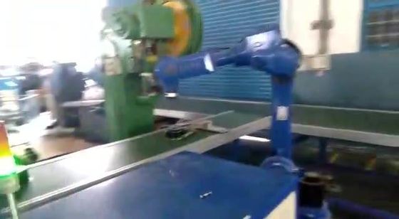 Mesin Lengan Robot Otomatis Untuk Pembuatan Peralatan Masak Panci