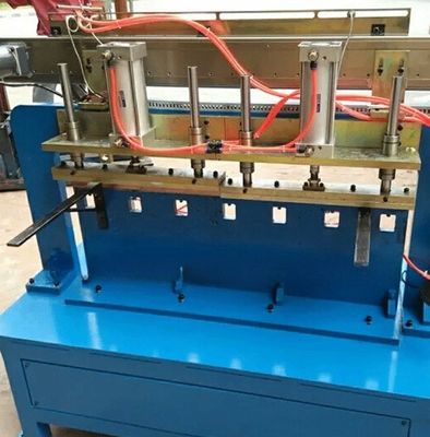 Mesin pengelasan khusus kontrol numerik untuk pemasangan planar stainless steel