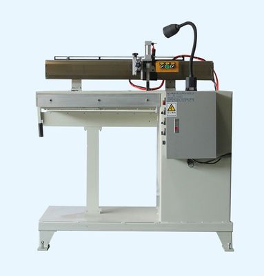 Mesin pengelasan kontrol numerik otomatis untuk pemasangan sink stainless steel