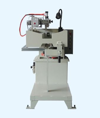 Mesin pengelasan kontrol numerik otomatis untuk pemasangan sink stainless steel