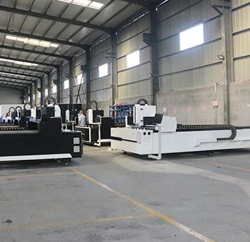 Mesin pemotong laser logam berkinerja tinggi yang luar biasa untuk wastafel buatan tangan