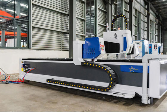 Dapat menyesuaikan kinerja profesional tinggi 3000w CNC mesin pemotong laser logam