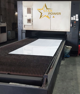 Tangki air tangan otomatis bertenaga tinggi yang mengkhususkan diri dalam produksi mesin pemotong laser logam CNC