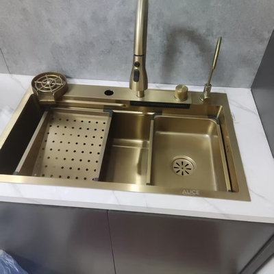 Sink dapur dengan drainboard SUS304 stainless steel berwarna emas
