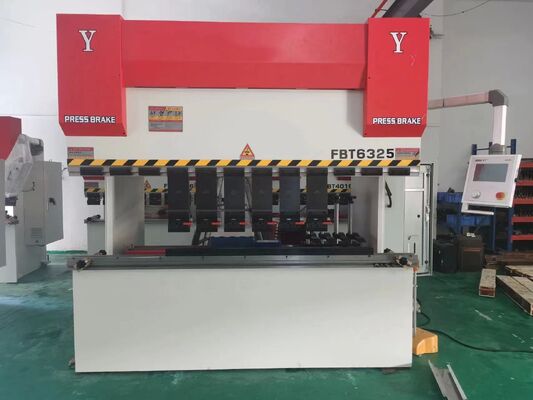 Mesin lentur lembaran logam untuk proses Dasar wastafel buatan tangan